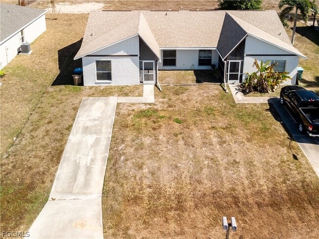 Photo - 1733 NE 7th Pl