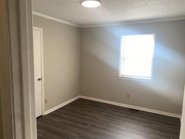 Photo - 502 Beeler Ave