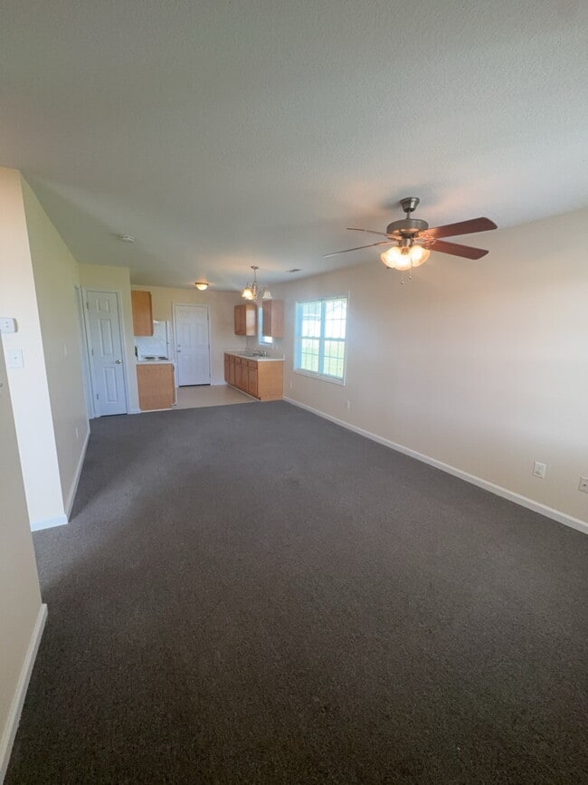 Photo - 204 Angus Ln