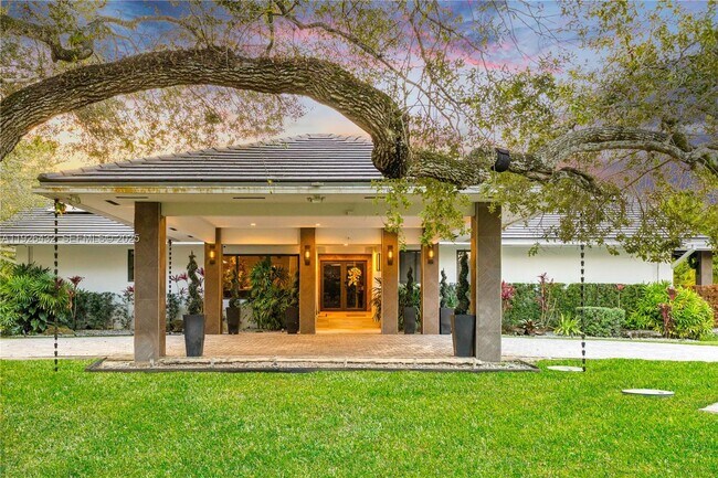 Building Photo - 9040 SW 110th Ave