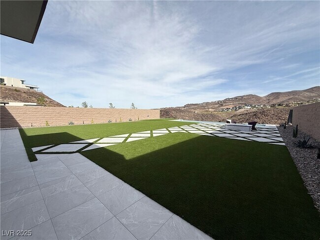 Photo - 702 Blackrock Rim Dr