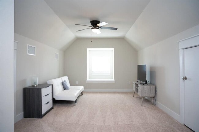 Photo - 13501 Metric Blvd Unit 15