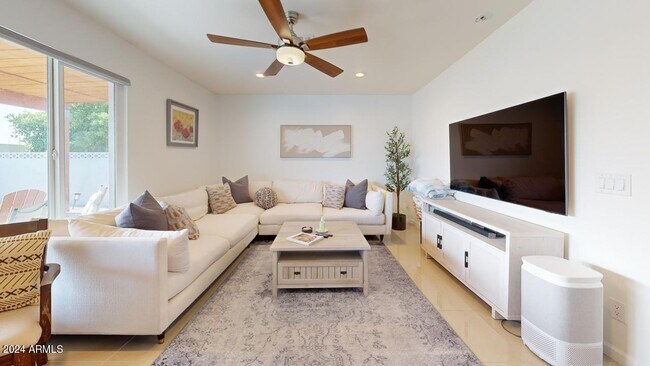 Photo - 2525 N 66th St