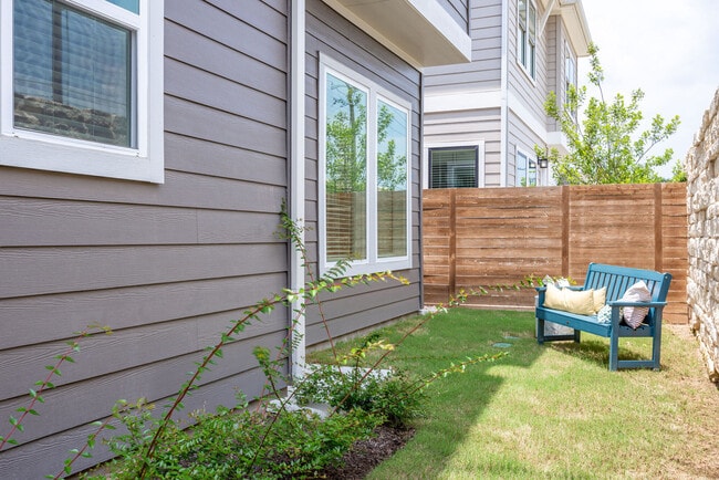 The Oaks on Chisholm Trail apartments — community photo