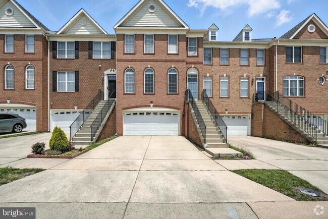 Building Photo - 25899 Kirkwood Square Rental
