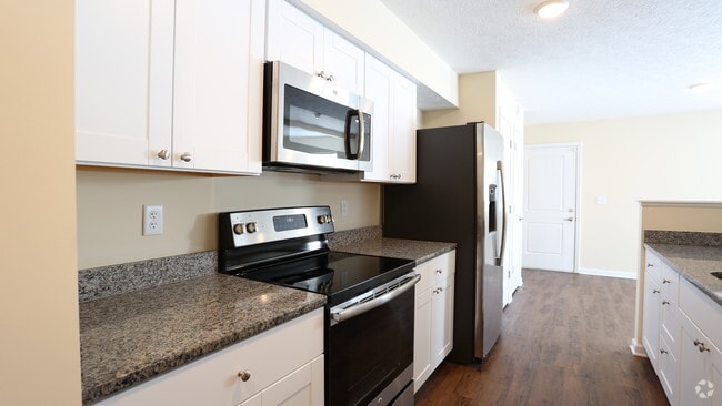 Kitchen - The Square at Latham Park