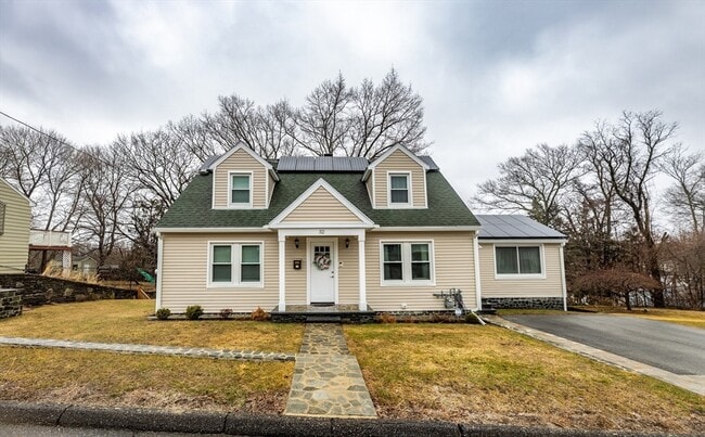 Building Photo - 32 Farmington St