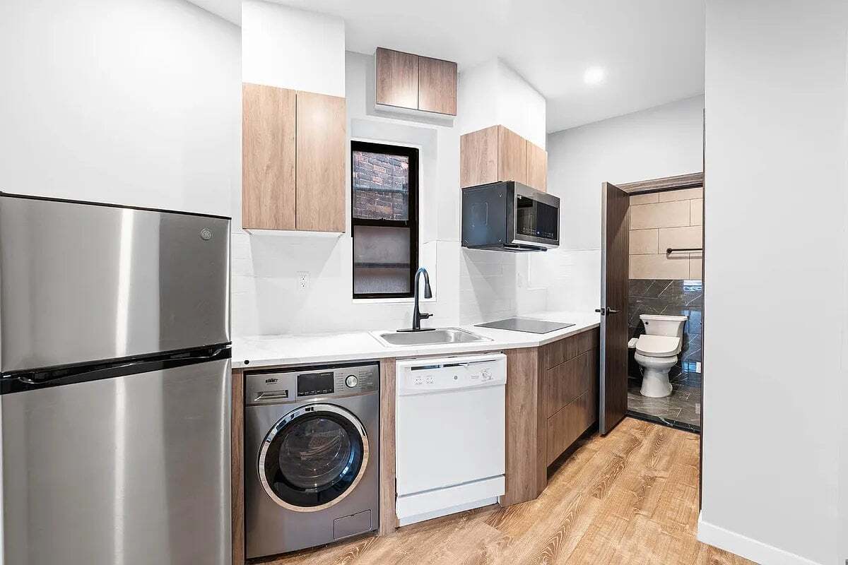 Photo - 437 W 46th St Unit 5FW