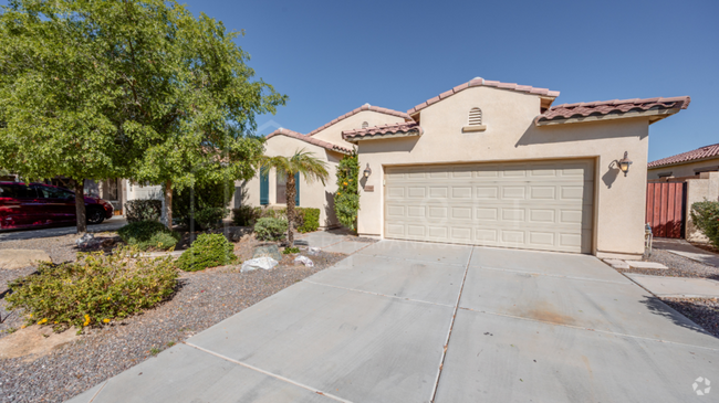 Building Photo - Gilbert Rental Alert! Charming 3BD/2BA Hom...