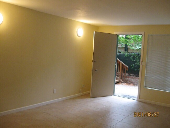 Photo - 1551 Building Unidad BLA