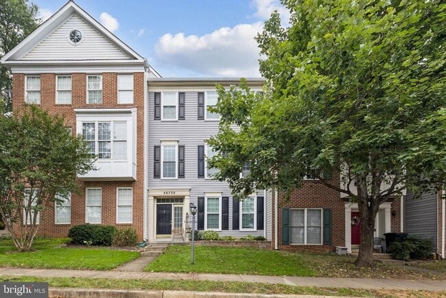 Building Photo - 46738 Oakmere Terrace