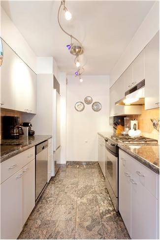 Photo - 100 W 57th St Unit 18C