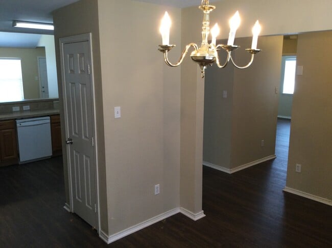 Photo - 5589 Hunters Bend Ln