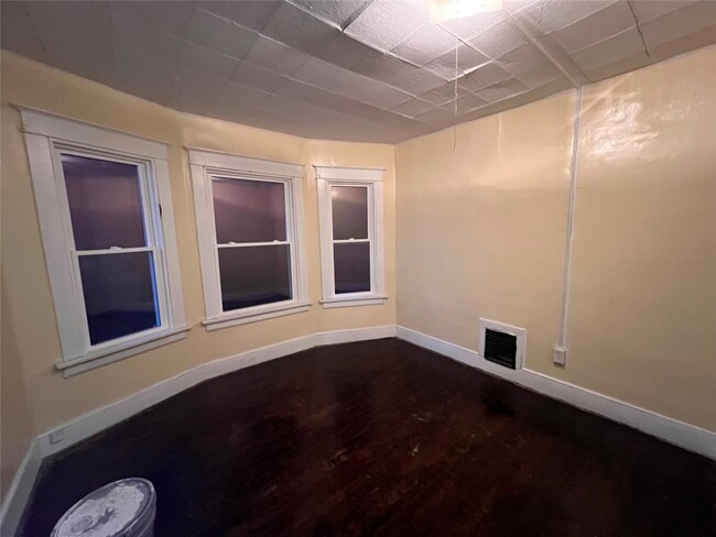 Photo - 155 Willow St Unit 2