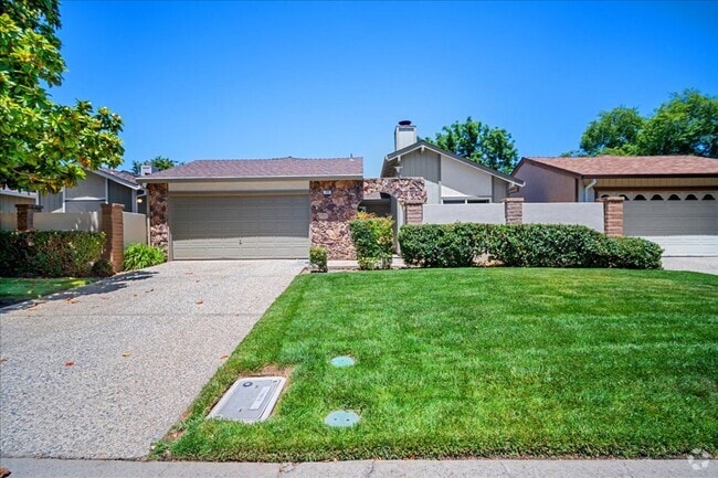 Building Photo - 103 Petrilli Cir Rental