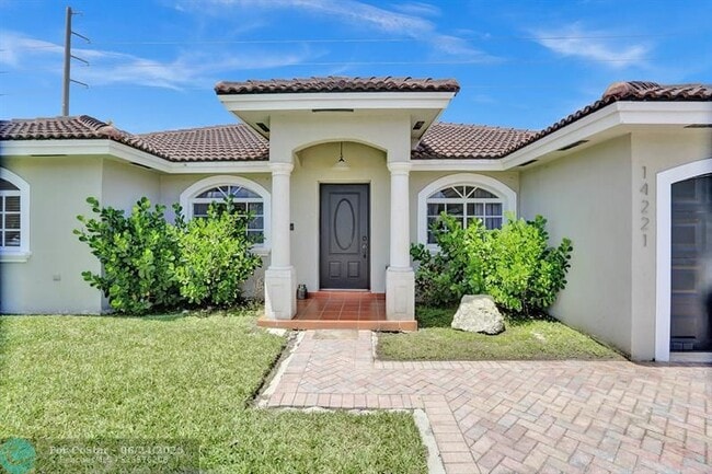 Photo - 14221 SW 160th Terrace Casa
