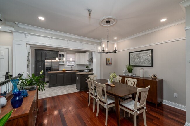 Photo - 1009 S Decker Ave