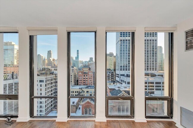 Photo - 200 E Delaware Pl