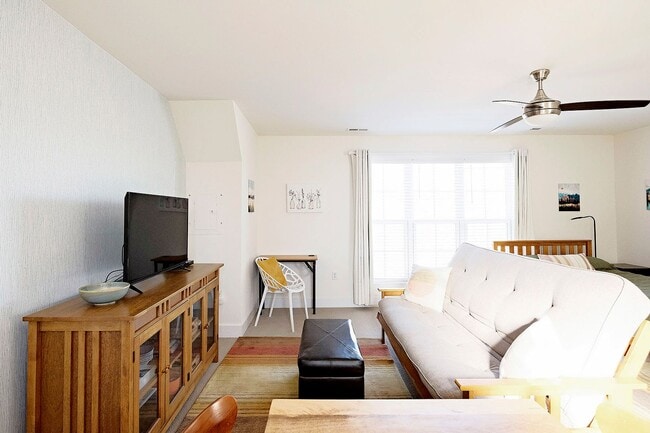 Photo - Fully Furnished Belvedere Studio – Move-In Ready with Utilities Included