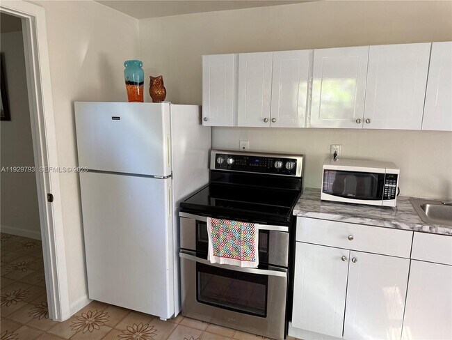 Photo - 6765 SW 19th St Unit Back