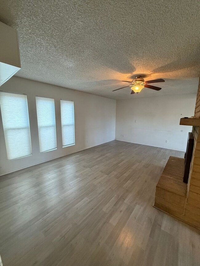 Photo - 749 Steppe Pl