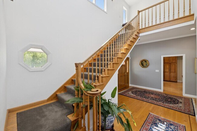 Photo - 10 Cheryl Pl