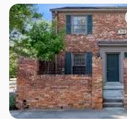 Building Photo - 3101 Colonial Way Unit J