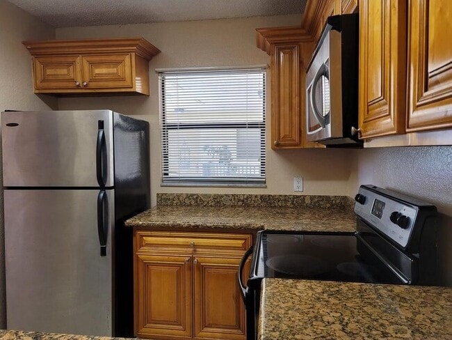 Photo - 1542 Lake Crystal Dr