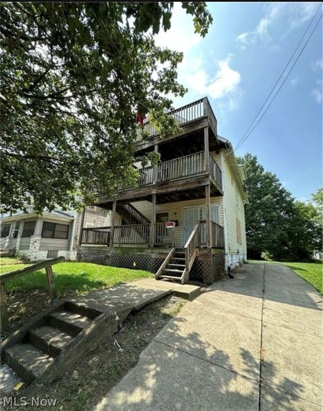Building Photo - 866 Beardsley St Unit 2