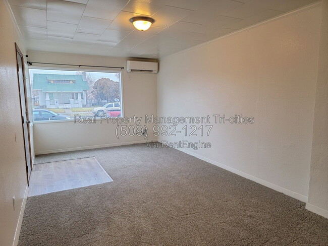 Photo - 728 W Bonneville St Unidad 1