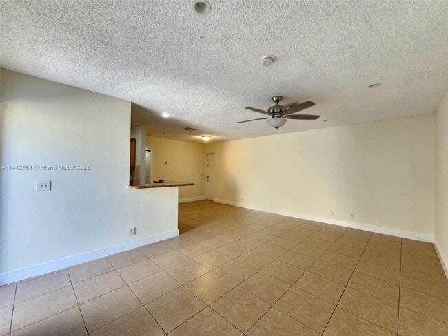 Photo - 6 Crossings Cir