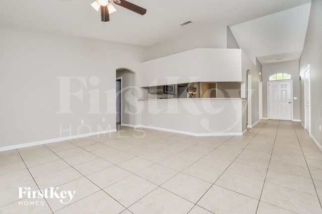 Photo - 6511 Fox Crest Ln