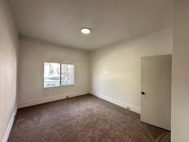 Photo - First Floor 1 Bed, 1 Bath Apartment in Sha... Unit 1