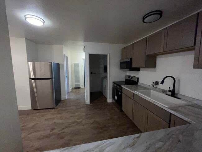Photo - 1015 Glen Rd