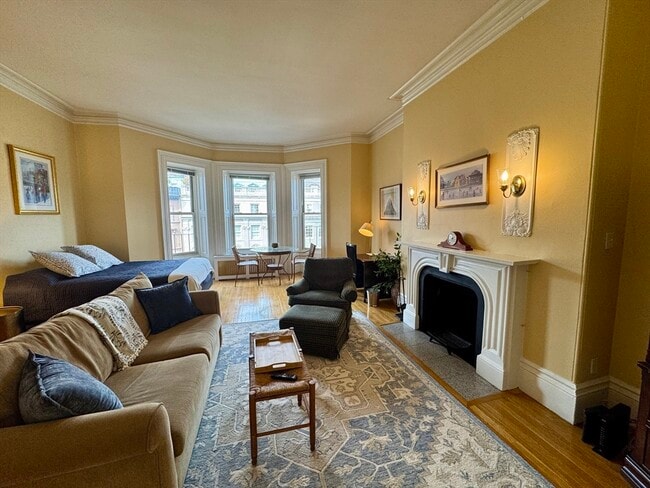 Photo - 169 Beacon St Unidad 4-1 Rental