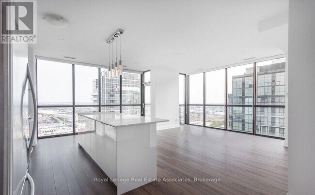 Photo - 2910 Hwy 7 Unité 3507