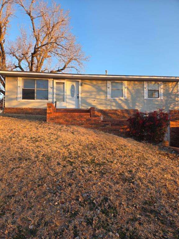 Building Photo - 111 E Tower Ave