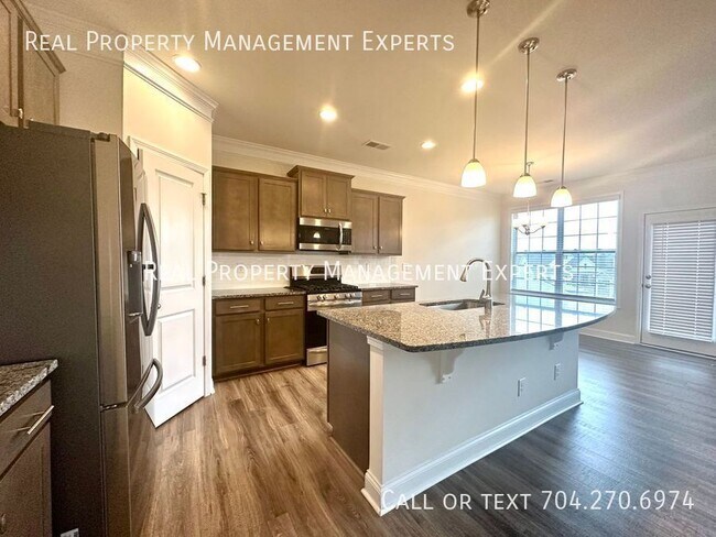 Photo - 2166 Black Forest Cove