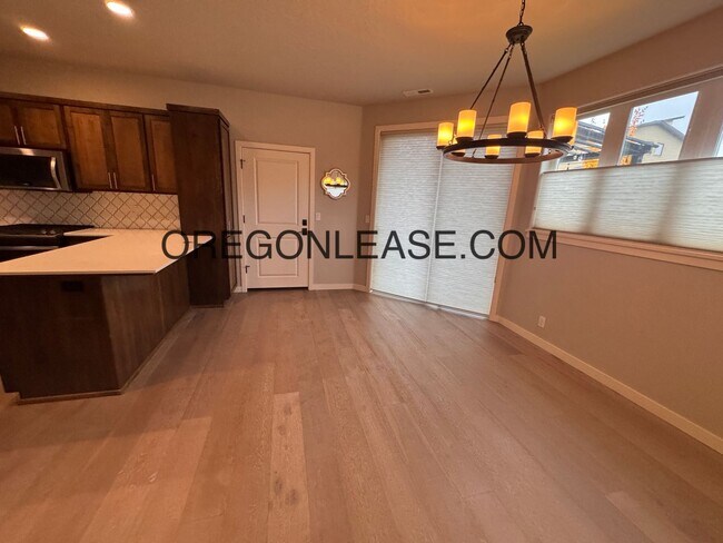 Photo - 3 Bedroom 3 bath Crescent village home