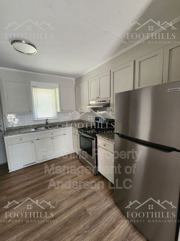Photo - 202 Kennemore St Unit 3