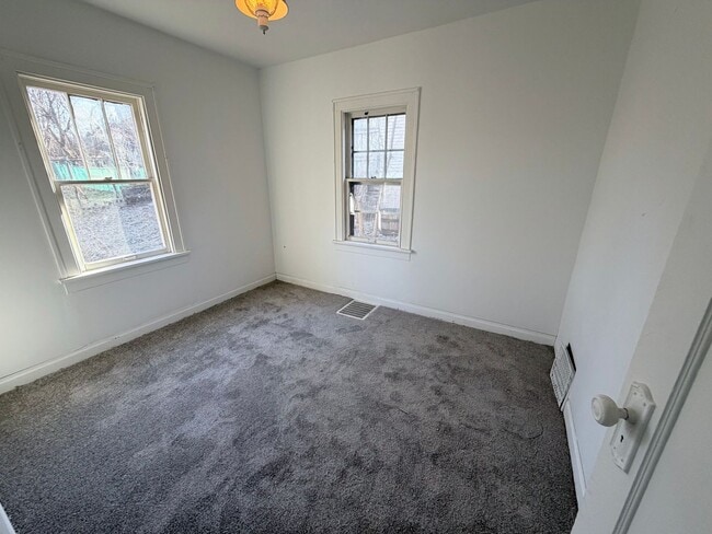 Photo - 2-3 bedroom house for rent in Morningside