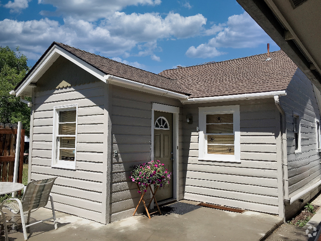 Building Photo - 1314.5 Phoenix Ave Rental