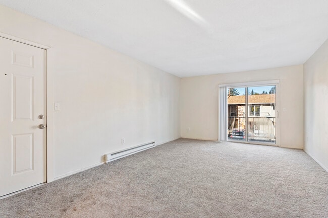 Photo - Emerald Grove Apartments