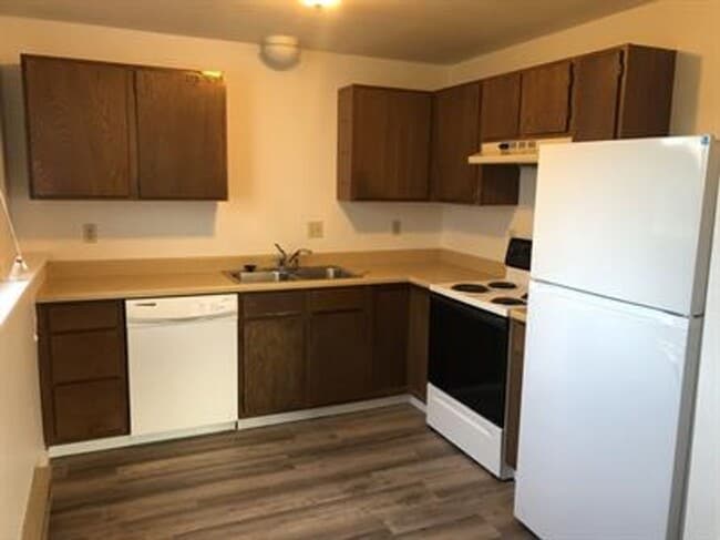 Building Photo - 215 8th St Unit 2
