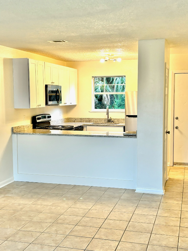 Building Photo - 99 S 3rd St Rental