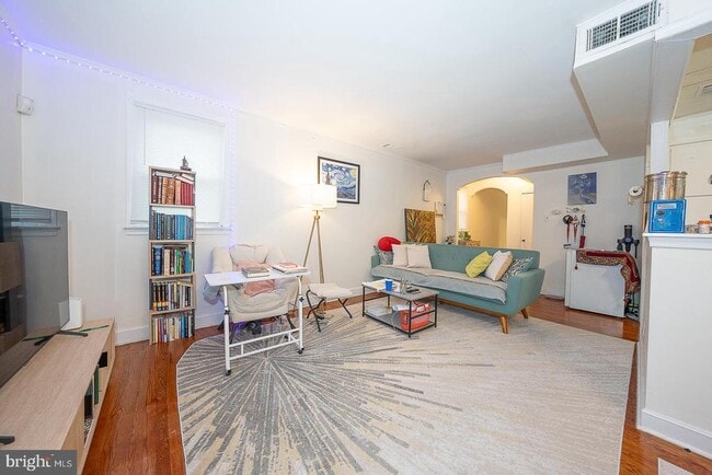 Photo - 2440 N 50th St