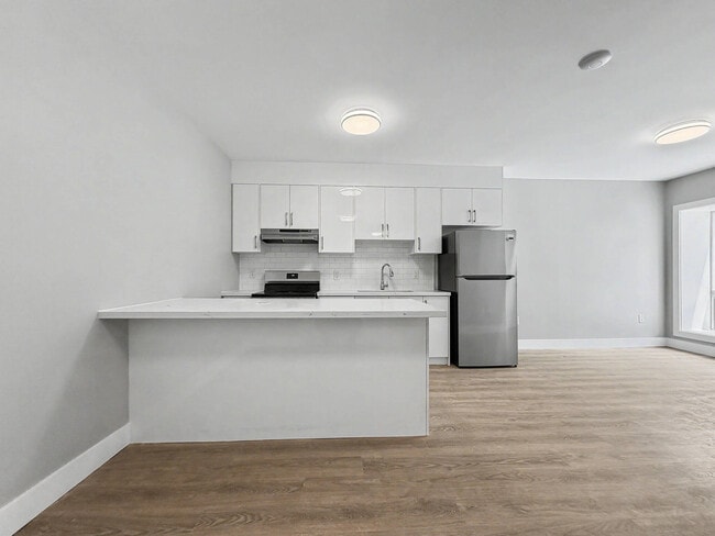 Photo - 199 Pine St Unit 2
