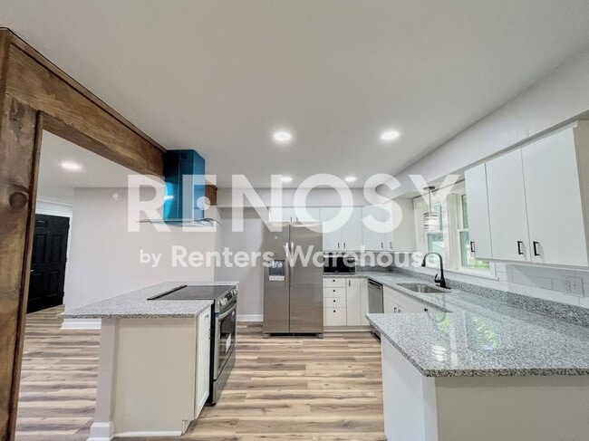 5 Paddock Dr