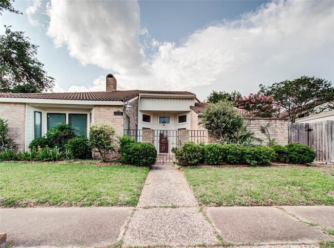 Photo - 14226 Woodnook Dr House