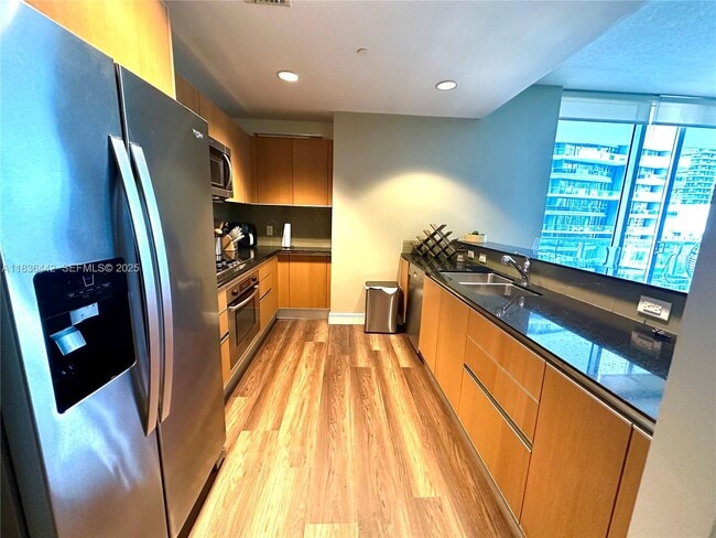 Photo - 1050 Brickell Ave Unidad 2220